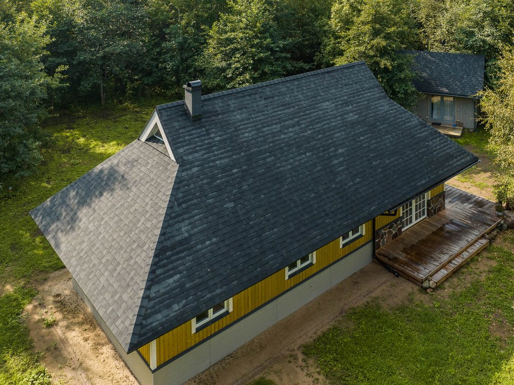 MANSION LITE aplikovaný na střeše